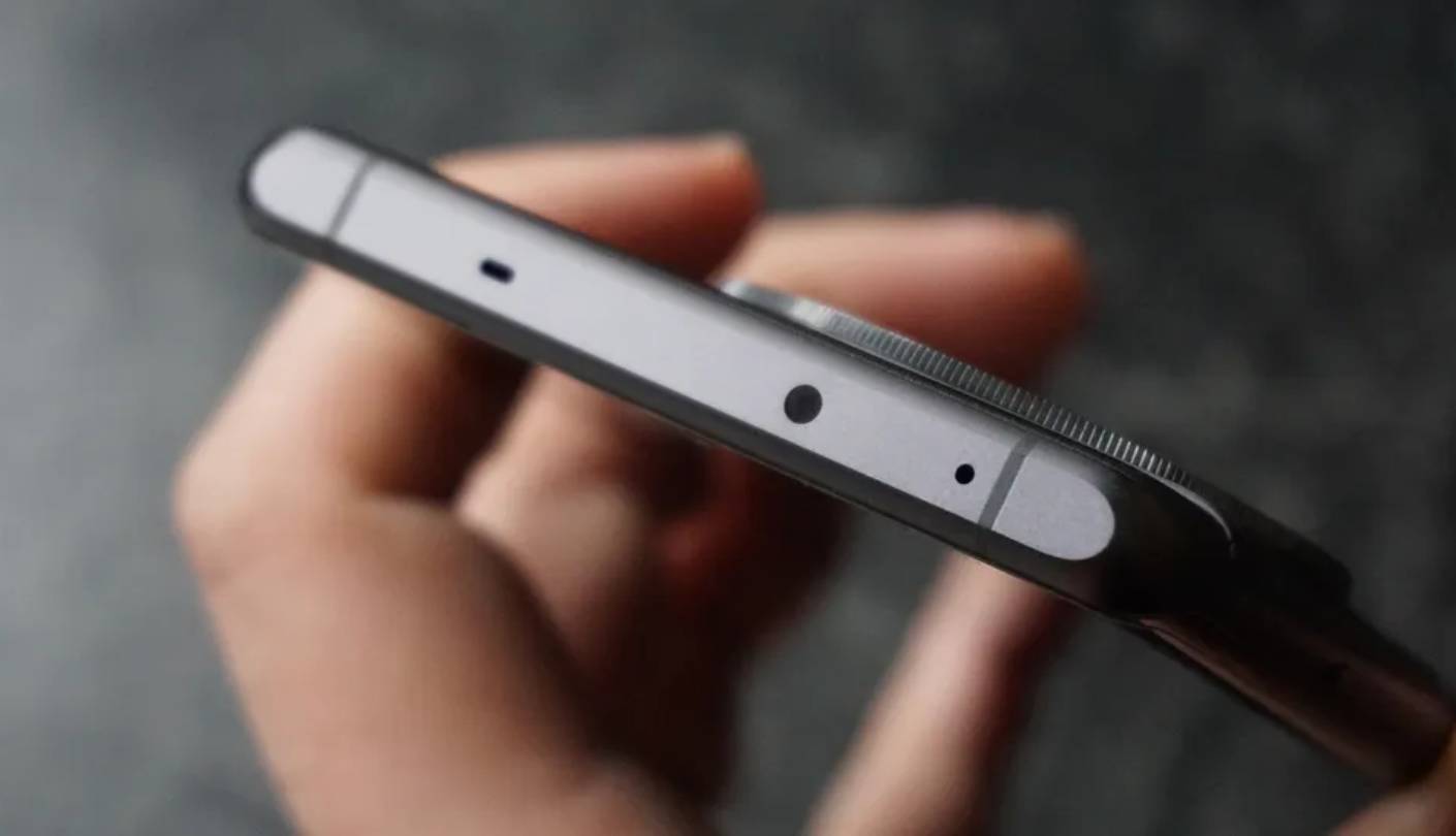 OnePlus 12R budget camera smartphone