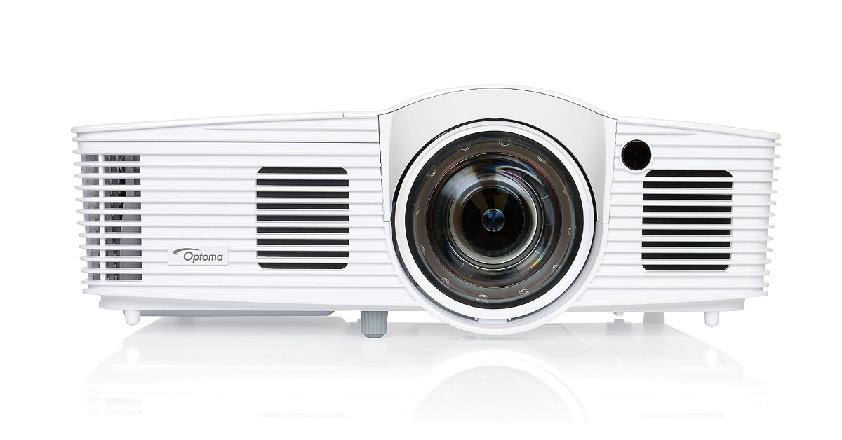 Optoma EH200ST  best projector for skytrak