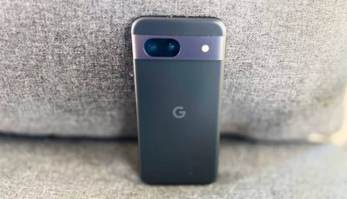 Google Pixel 8a camera phone under $600