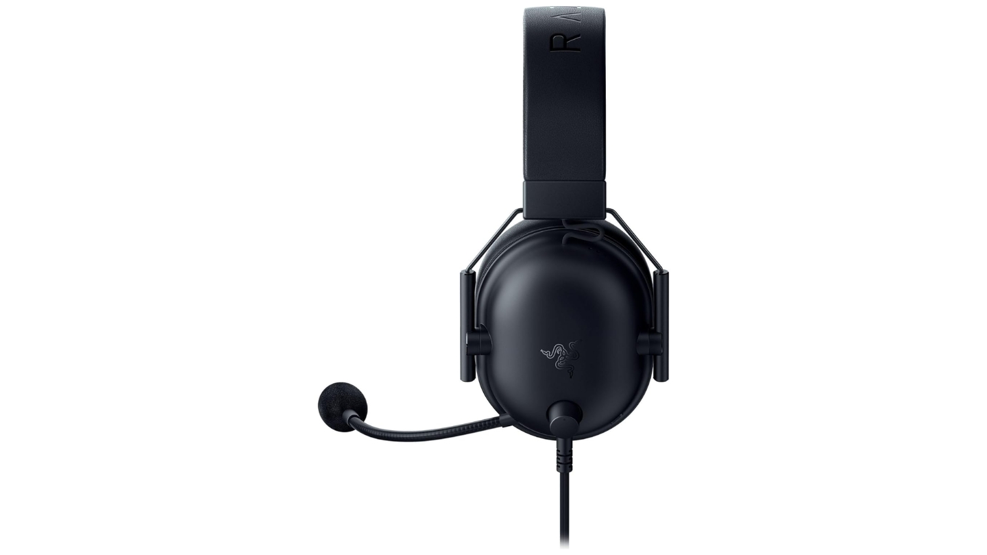 Razer BlackShark V2 HyperSpeed gaming headset with 3D audio PS5