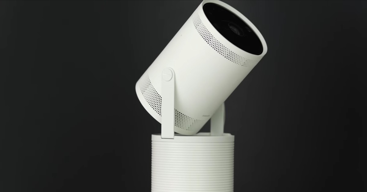 SAMSUNG 2nd Gen projector with smart tv features