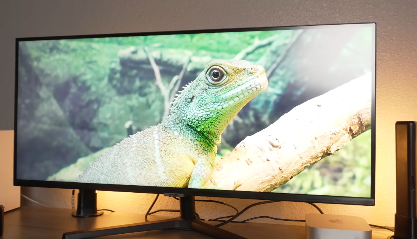 Samsung ViewFinity S50GC monitor that reduce eye strain