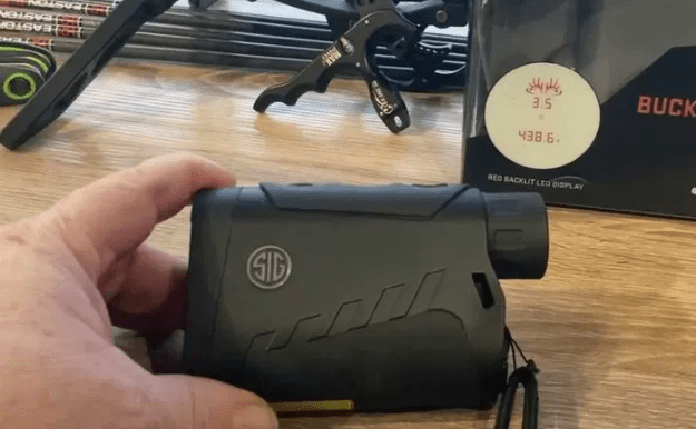 SIG SAUER Buckmasters 1500 6x22 travel rangefinder