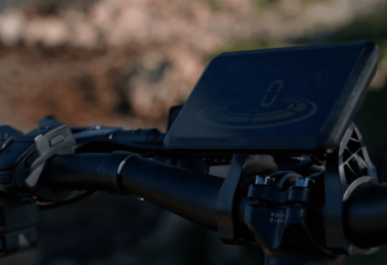 SMARTRAVEL ST202 Bike Review