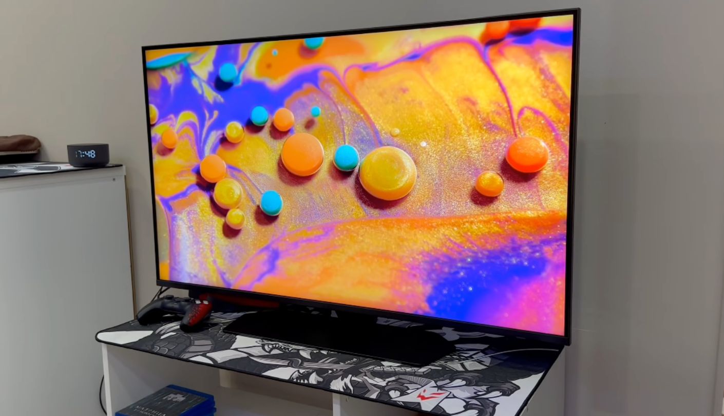 Samsung QN90F 55QN90F TV for bright room