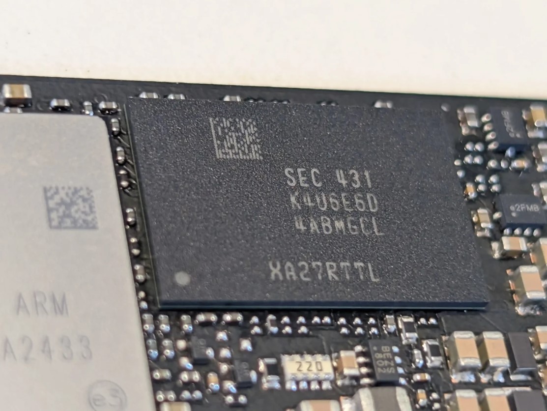 T705 vs 9100 PRO comparison