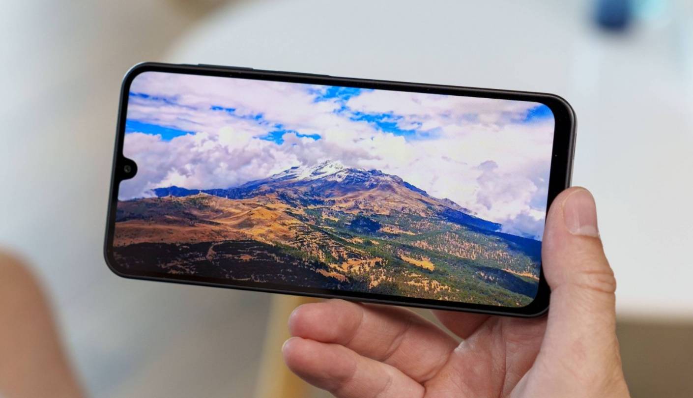 Samsung Galaxy A17 5G value android phone