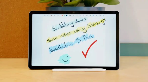 Samsung Galaxy Tab S10 FE vs Samsung Galaxy Tab S9