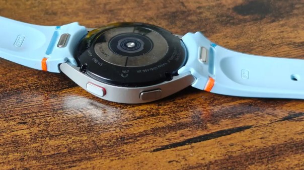 Samsung Galaxy Watch FE (40 mm) cheap smartwatch