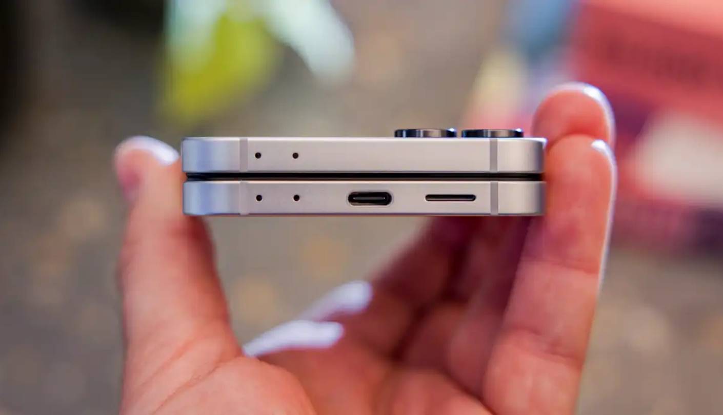 Samsung Galaxy Z Flip7 FE foldable Android phone value