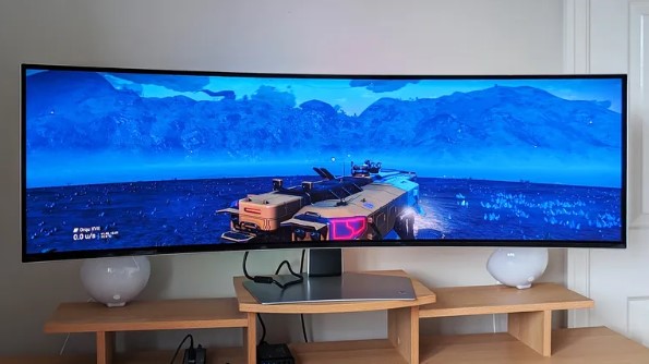 Samsung Odyssey G93SC quantum dot OLED display