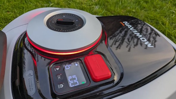 Segway Navimow i105N smart yard robot wireless