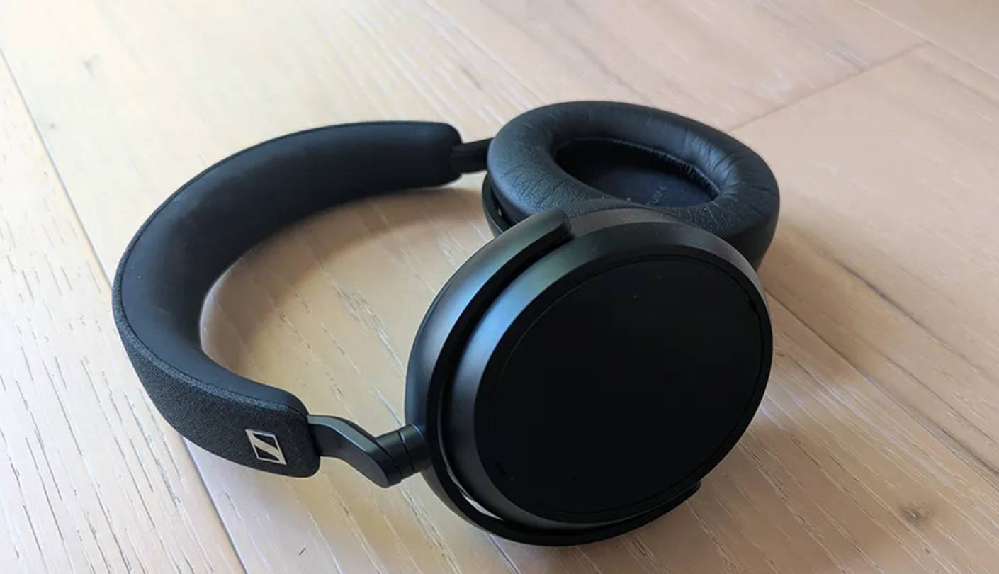 Sennheiser MOMENTUM 4 over ear headphones for flying
