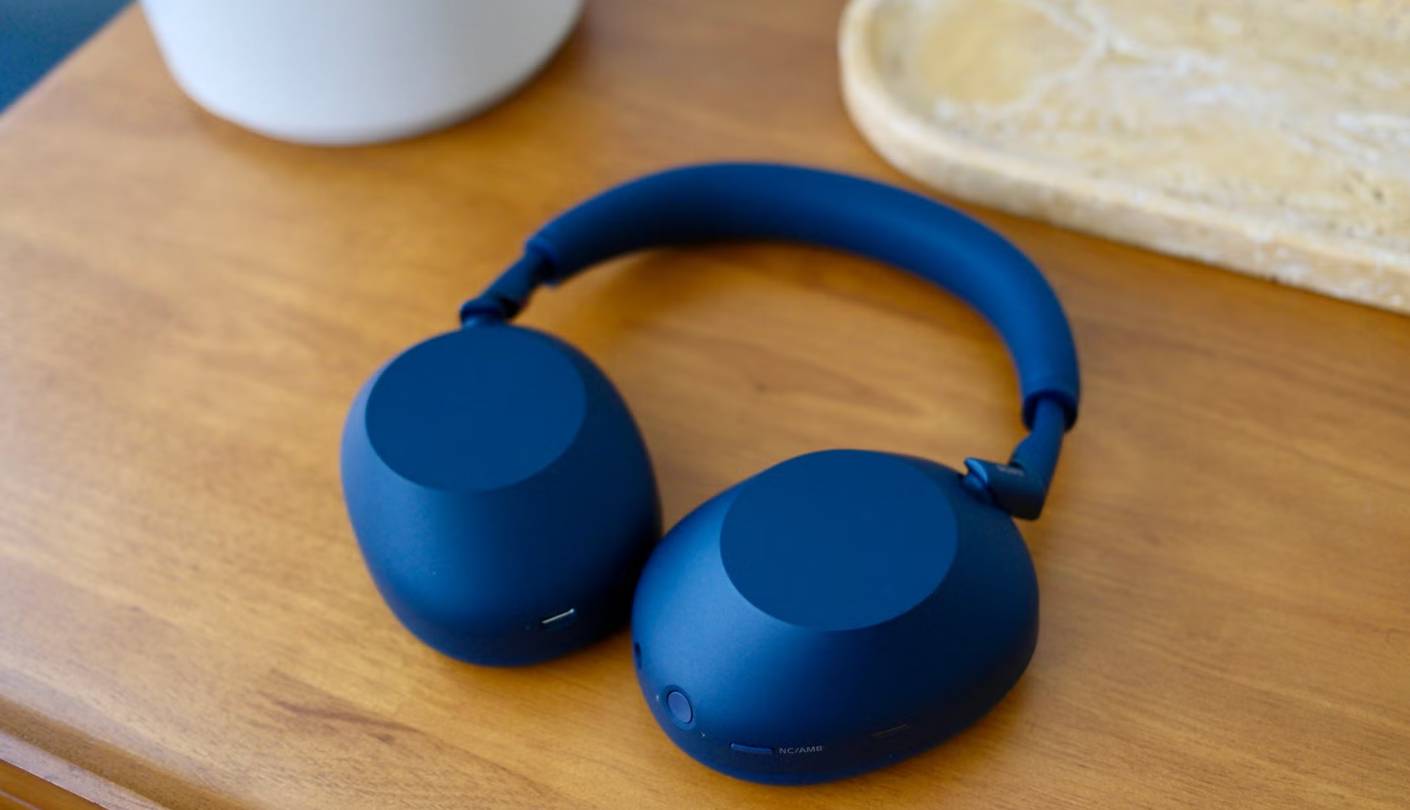 Sony WH-1000XM6 bluetooth headphones for hearing aids