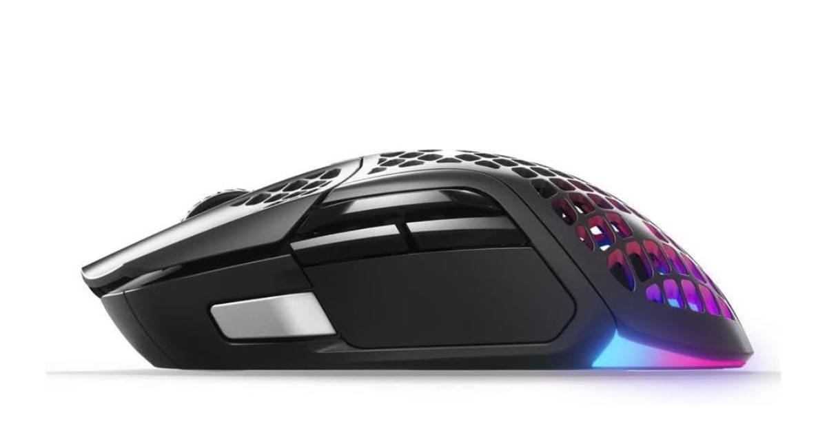 SteelSeries Aerox 5 bluetooth gaming mice
