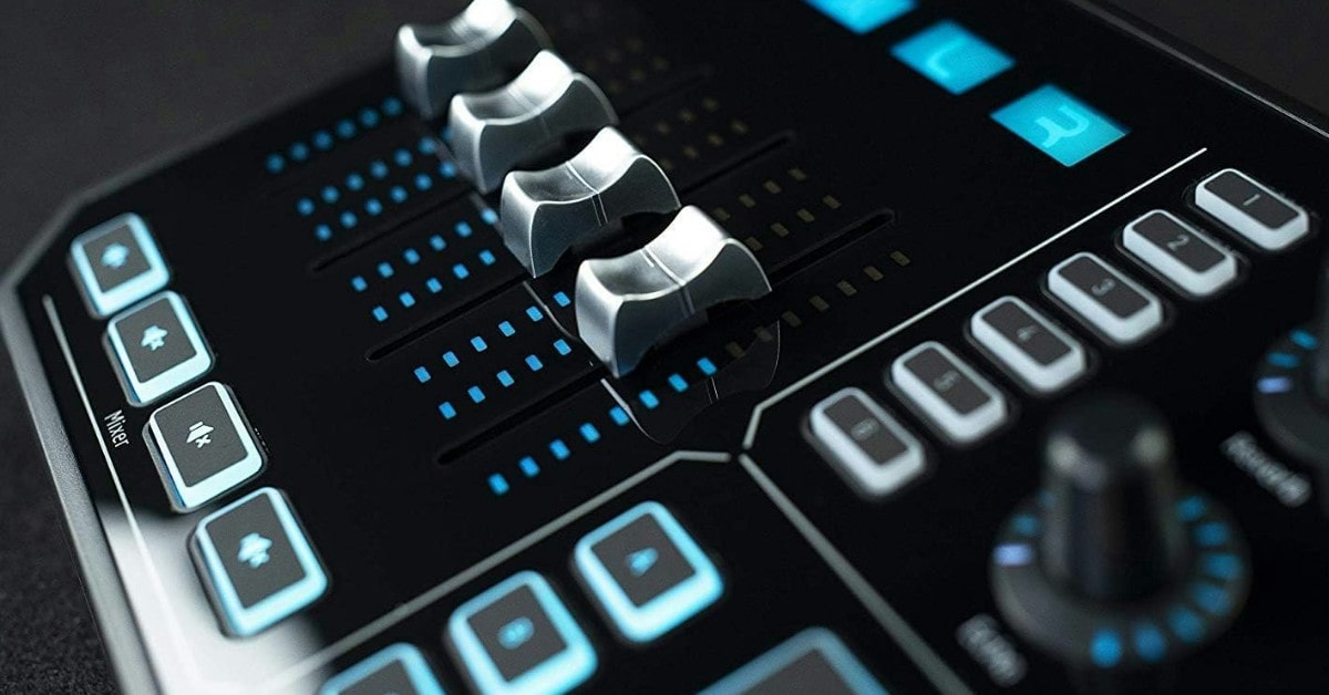 TC-Helicon GO XLR best mixer for podcast