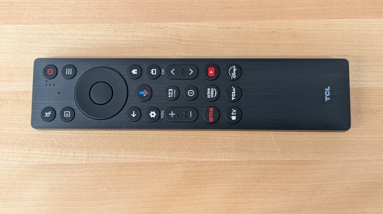 TCL QM6K Mini-LED TV black levels