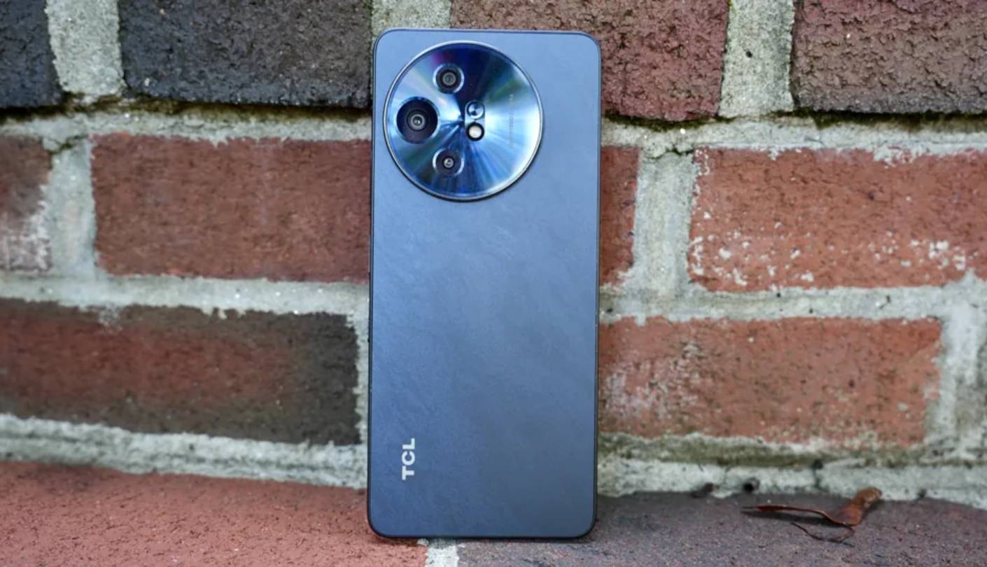 TCL 60 XE NXTPAPER 5G prepaid phone under 300