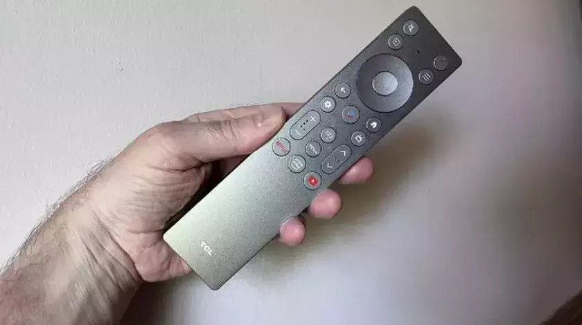 TCL QM8K smart TV streaming quality