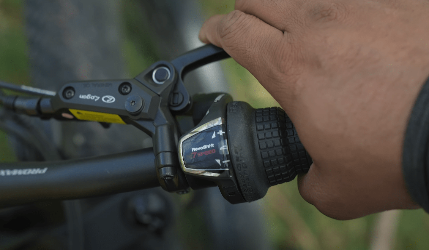 VELOWAVE Electric Bike for tall riders