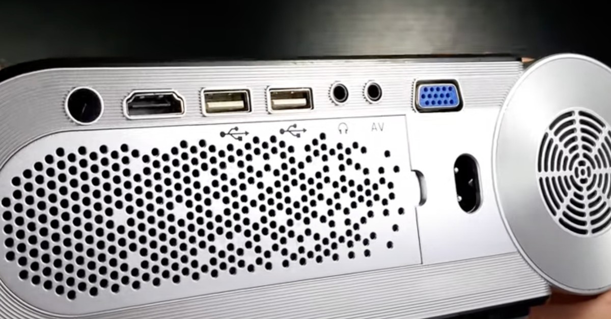 Vamvo L4200 iphone mini projector