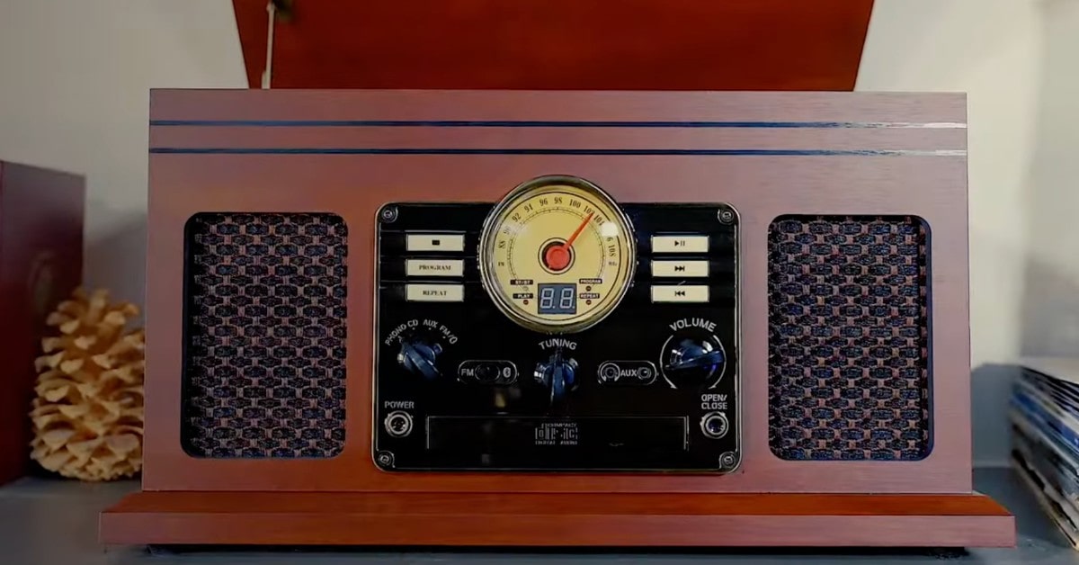 Victrola Nostalgic 6-in-1 best turntable under $100