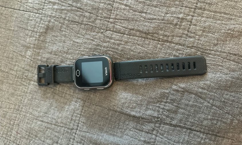 VTech KidiZoom DX3 kids smartwatch with GPS