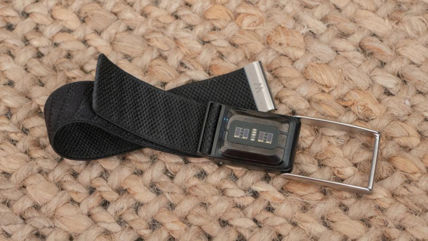 WHOOP 5.0 running watch with GPS