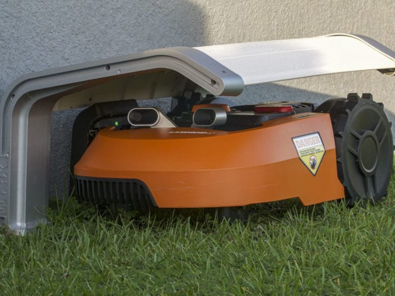 Worx Landroid L WR155 WiFi robotic lawn mower
