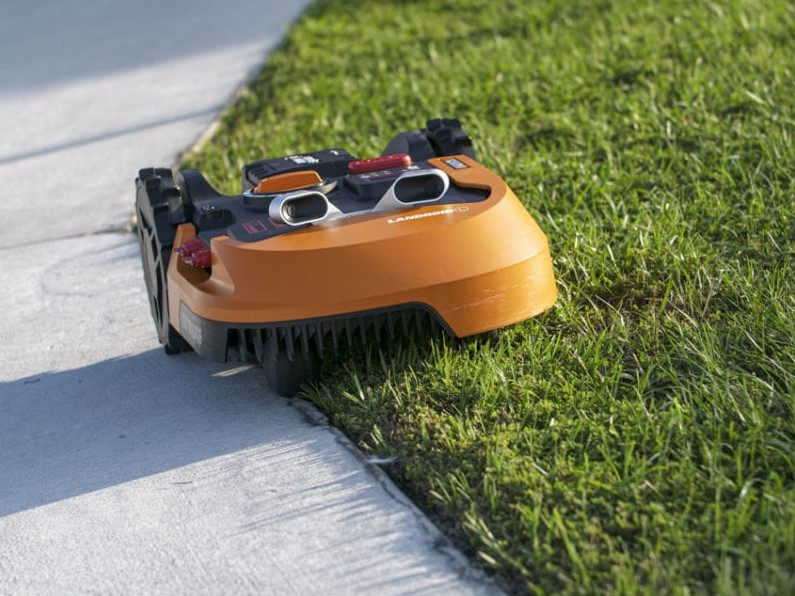 Worx Landroid L WR155 remote control robot mower