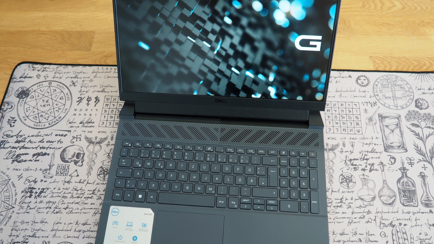 Dell G15 5530 video editing laptop