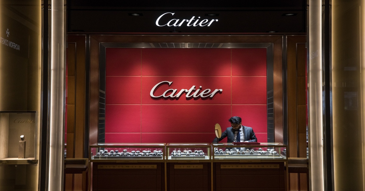 En mexicansk mand købte Cartier-øreringe til en værdi af 28.000 dollars for 28 dollars: Sådan gik det til
