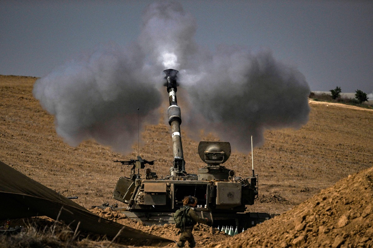Estados Unidos está transfiriendo en secreto a Israel 2.000 misiles Hellfire, más de 300 interceptores Tamir para el sistema Cúpula de Hierro, 75 vehículos blindados JLTV, decenas de miles de proyectiles de 155 mm y cientos de morteros de 120 mm.