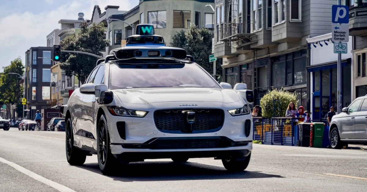 Waymo запускає безпілотні таксі на основі Jaguar I-Pace