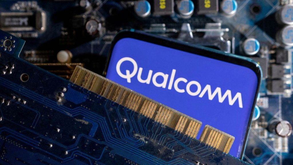 Apple can't make its own 5G modem for the iPhone and will continue to buy them from Qualcomm for at least three more years