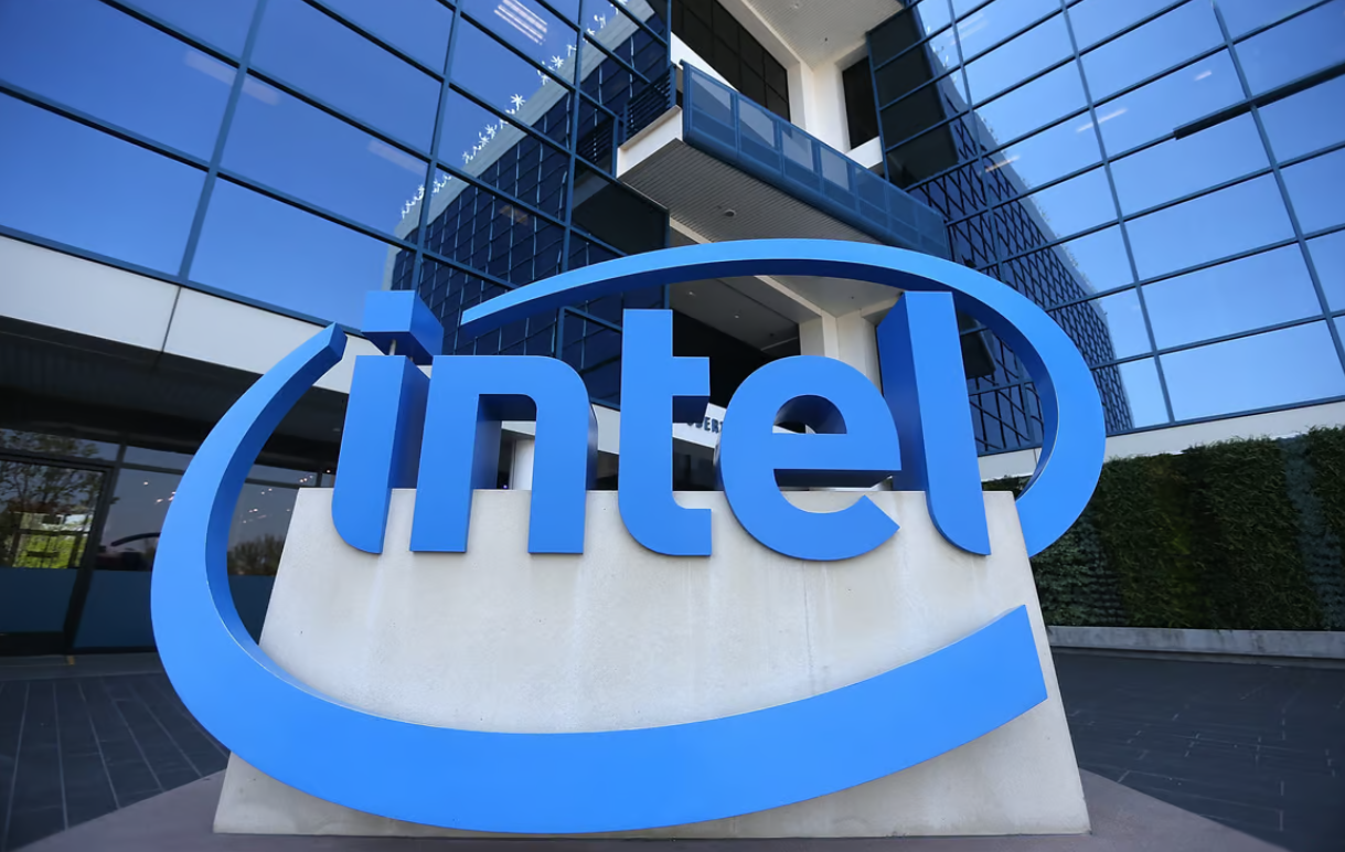 Intel pospone la construcción de plantas en Alemania y quiere 3,18 dólares del Gobierno