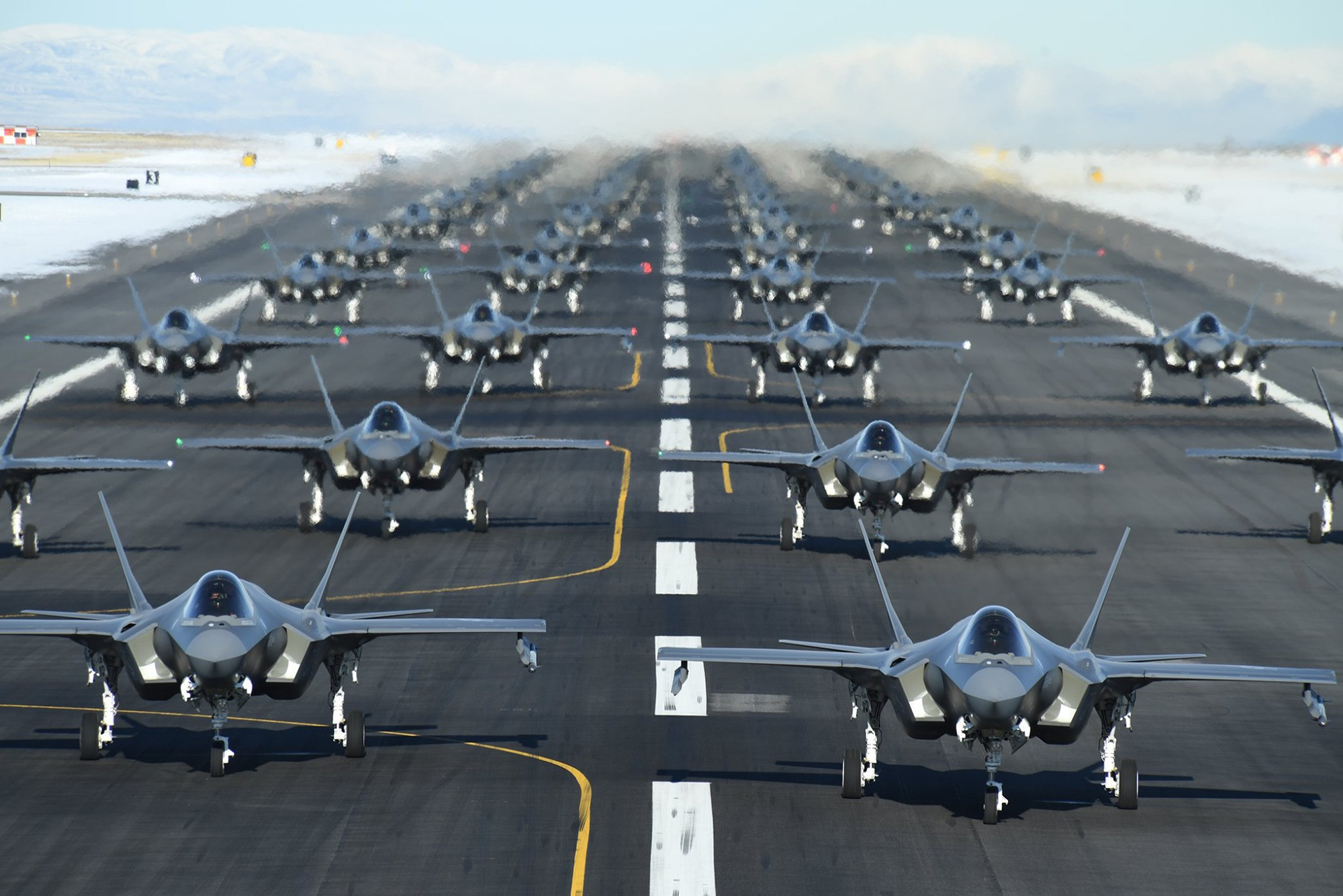 Lockheed Martin heeft 7,8 miljard dollar gekregen voor de productie van 126 F-35 gevechtsvliegtuigen van de vijfde generatie voor de VS, het VK en zeven andere landen.