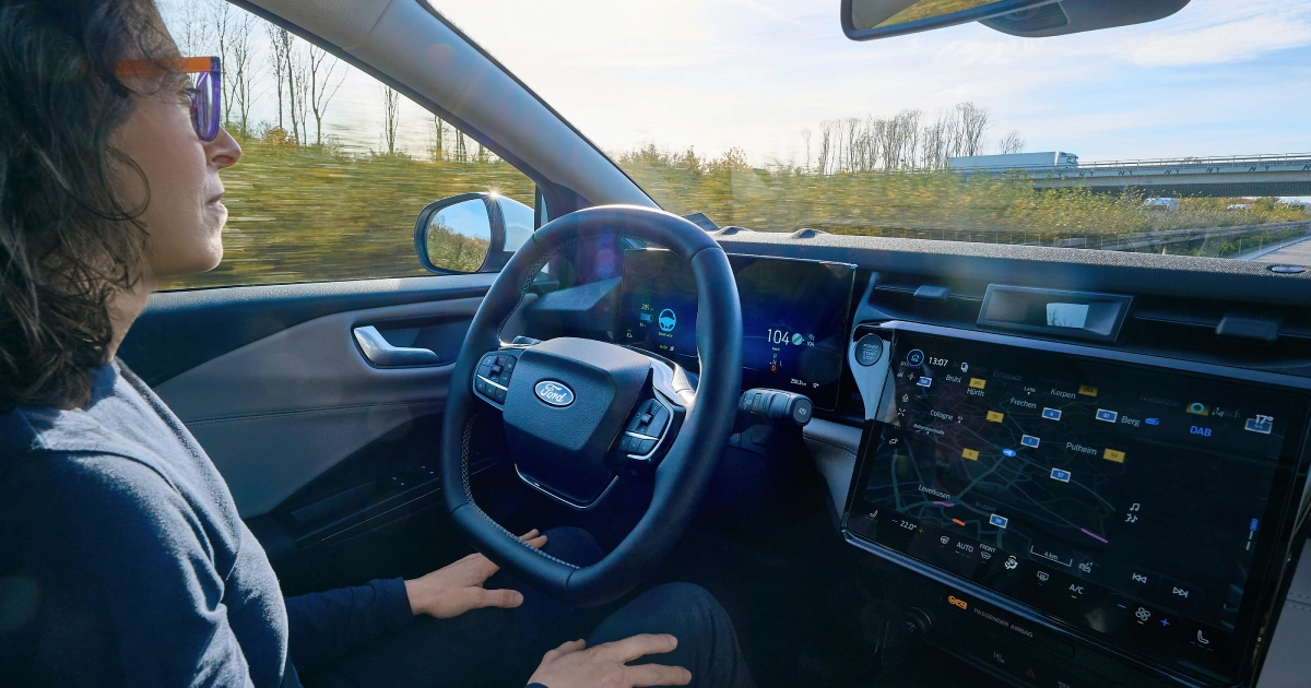 Автономний досвід: Тестуємо можливості BlueCruise