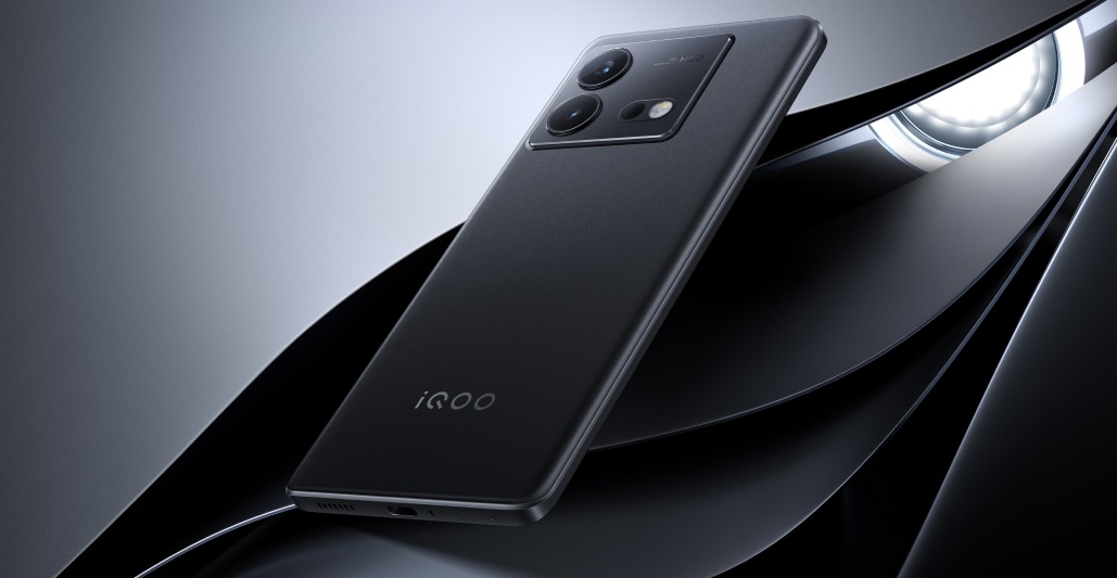 vivo har begynt å selge iQOO Neo 8 med 1 TB lagringsplass, 144 Hz-skjerm og Snapdragon 8+ Gen 1 for 340 dollar.