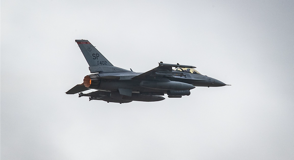 США вперше за два роки перекинули в Ісландію винищувачі - F-16 Fighting Falcon виконуватимуть роль повітряної поліції