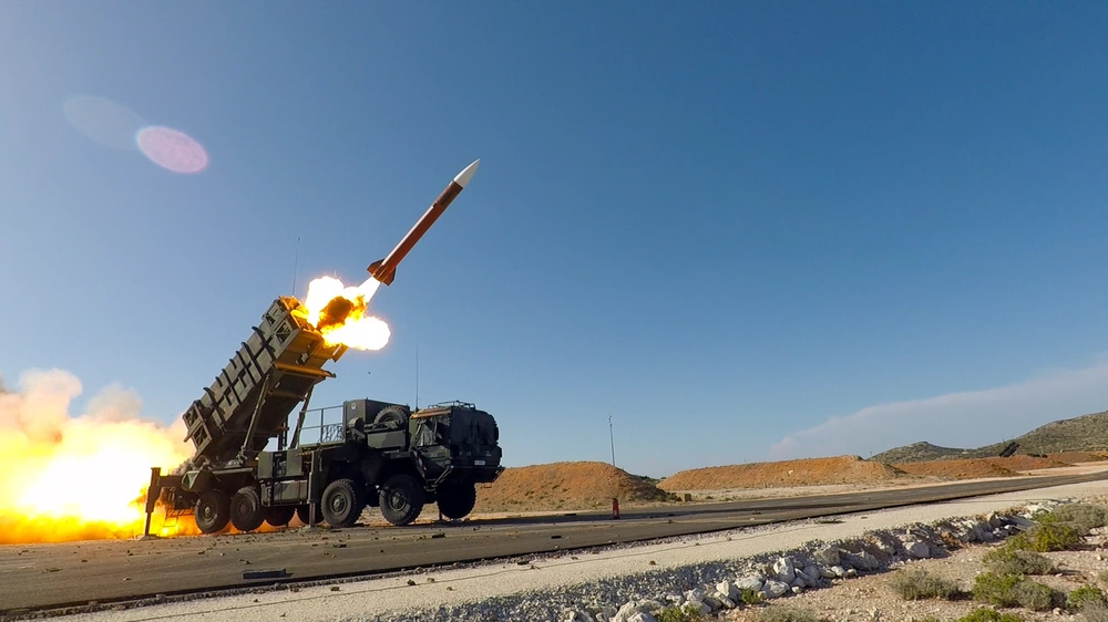 Sveits tildelt en kontrakt på 333 millioner dollar for kjøp av PAC-3 MSE-avskjærere til missilforsvarssystemet MIM-104 Patriot.