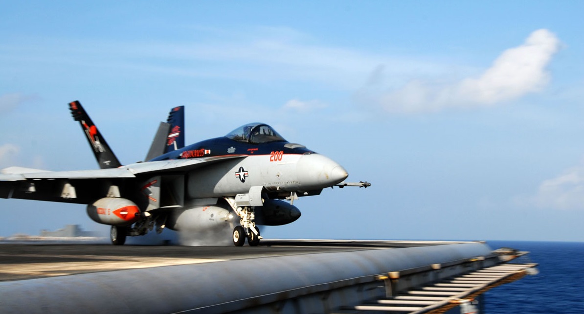 ВМС США роками некоректно визначали рівень боєготовності винищувачів F/A-18 Super Hornet