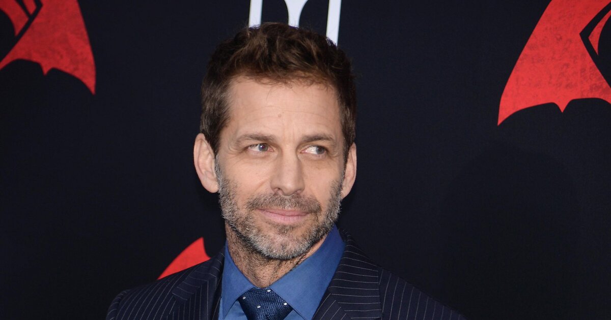 Zack Snyder has revealed that he is a loyal Fortnite fan and regularly immerses himself in the world of the video game as a character from "Rick and Morty" 