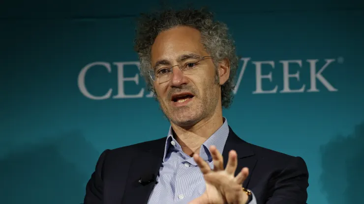 Palantir shares up 11 per cent thanks to a fascination with artificial intelligence technology