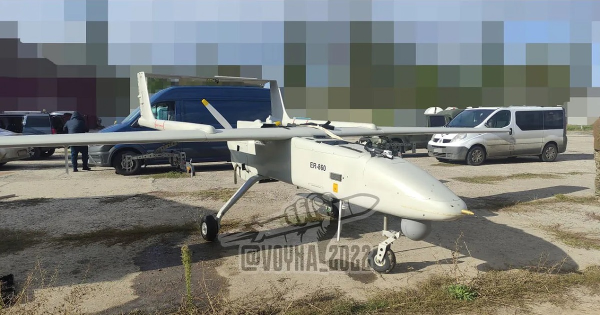 Oekraïense marine onthult eerste Iraanse drone Mohajer-6 met Ghaem-5 bom, die 200 km/u kan bereiken