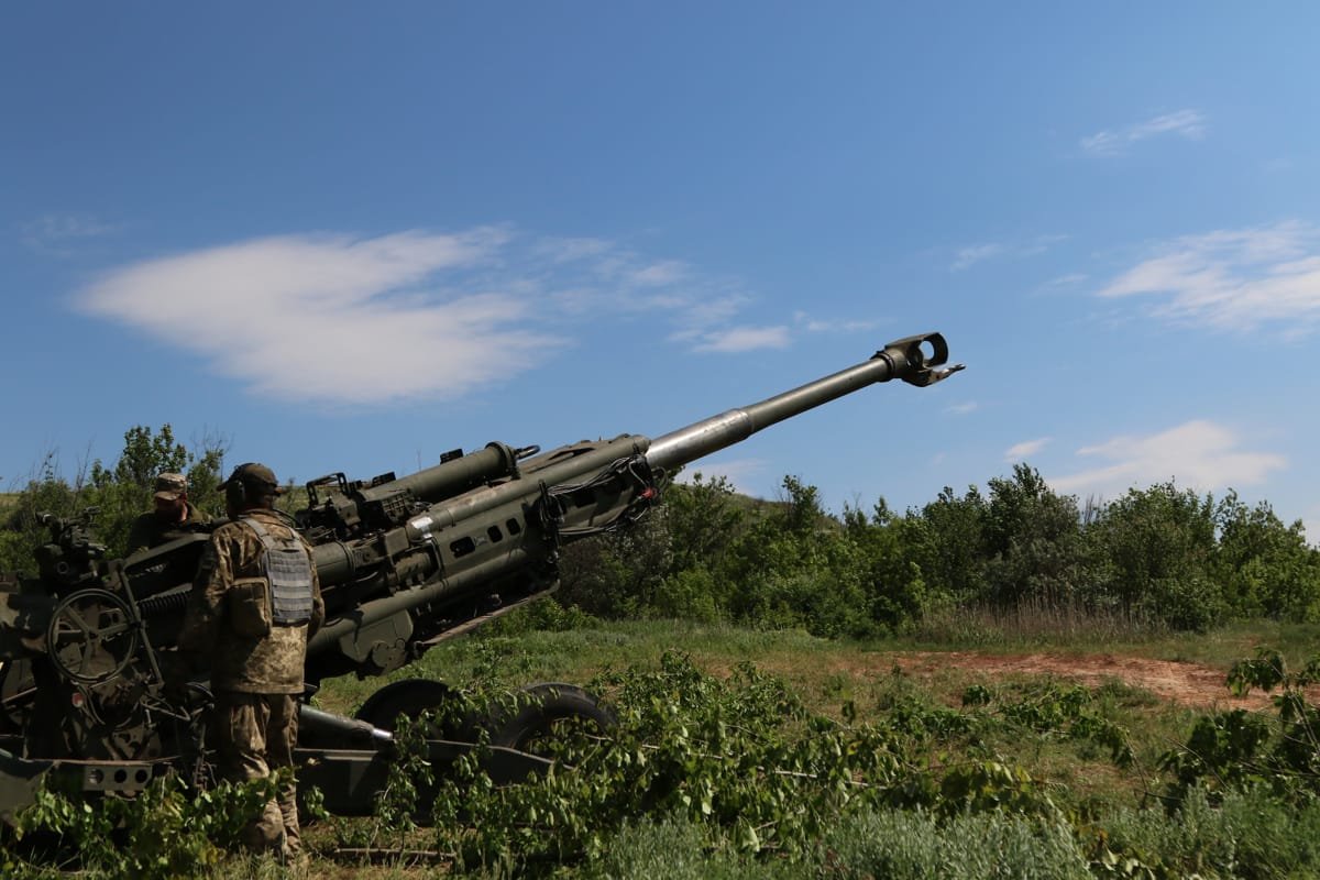 Ukraińskie Siły Zbrojne używają haubic M777 w walce na Donbasie (zdjęcie)