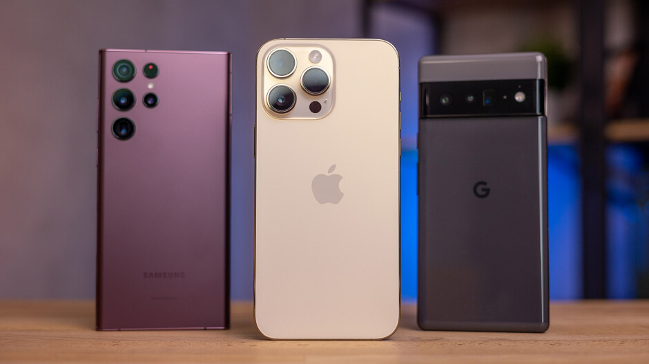 Quatre iPhones et un Samsung - les smartphones les plus vendus à la fin de 2022