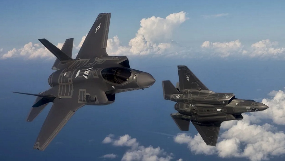 Австралія вперше в історії відправила шість винищувачів п'ятого покоління F-35 Lightning II в Індонезію для відпрацювання боїв у повітрі