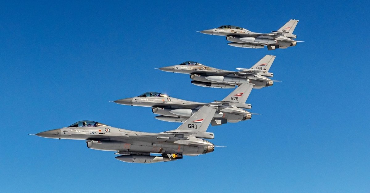 La Romania ha acquistato dalla Norvegia caccia F-16 Fighting Falcon usati al costo di 13 milioni di dollari, ma riceverà solo una parte del primo lotto entro la fine del 2023.