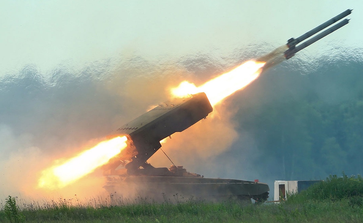 Eine 500-Dollar-FPV-Drohne zerstörte Russlands stärkste nichtnukleare TOS-1A-Waffe mit 24 thermobarischen Raketen im Wert von Millionen von Dollar